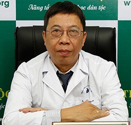 Thầy thuốc ưu tú - Bác sĩ CKII Lê Hữu Tuấn đã có hơn 40 năm kinh nghiệm trong lĩnh vực YHCT (Quân y và Dân y)