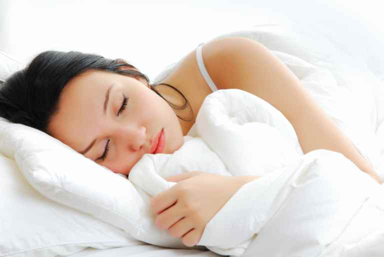 Châm cứu giúp điều trị mất ngủ hiệu quả  