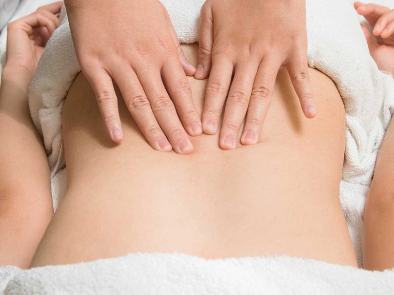 Cách massage cho người thoát vị đĩa đệm an toàn và hiệu quả cao