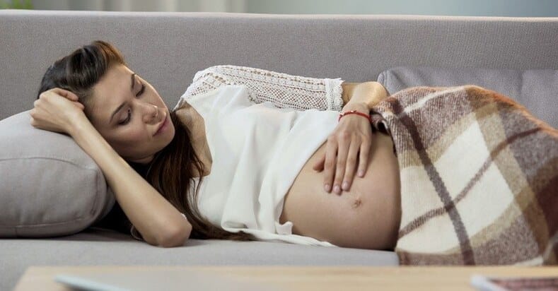 Mất ngủ sau sinh gây ra không ít phiền toái, mệt mỏi cho người bệnh