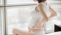 Thoát vị đĩa đệm có ảnh hưởng đến sinh sản và sức khỏe phụ nữ mang thai?