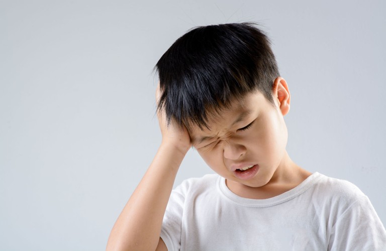 Trẻ em đau đầu uống thuốc gì an toàn và hiệu quả? [MỚI NHẤT]