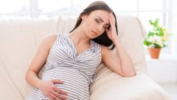 Mẹ bầu lo lắng bị liệt dây thần kinh số 7 khi mang thai có ảnh hưởng đến thi không?