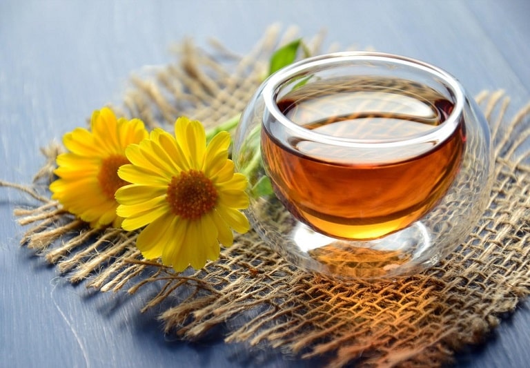 Một số lưu ý khi sử dụng trà hoa cúc điều u trị mất ngủ