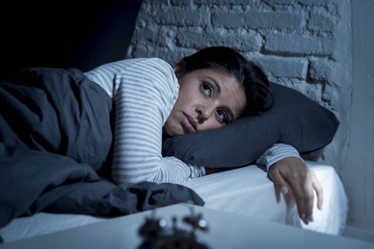 Mất ngủ trầm cảm lâu ngày ảnh hưởng rất lớn đến sức khỏe và tâm trạng người bệnh