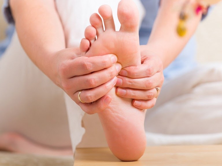 Xoa bóp chân mang lại nhiều lợi ích cho sức khỏe