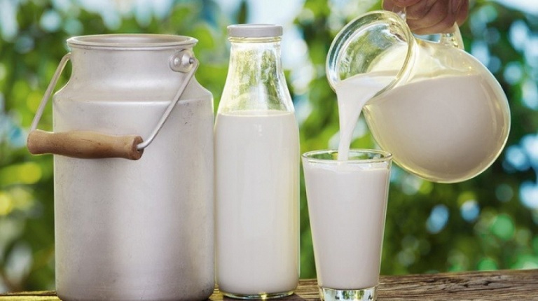 Sữa có những tác dụng tuyệt vời đối với sức khỏe đặc biệt là người thoát vị đĩa đệm