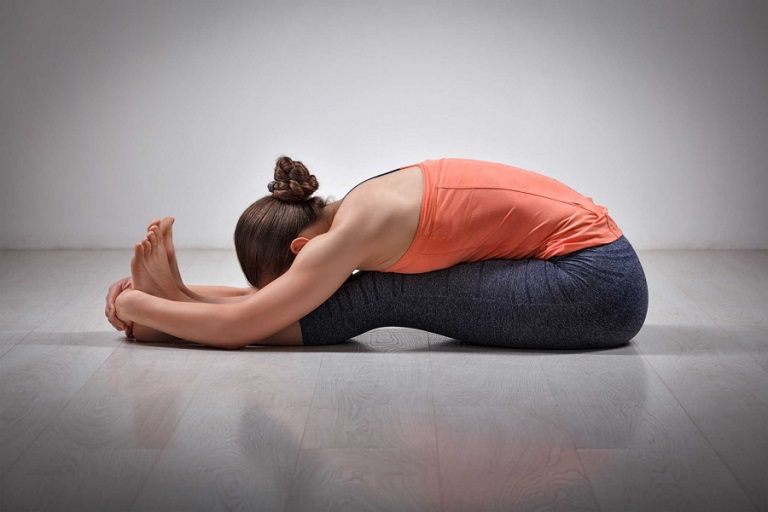 Yoga giúp người tập thư giãn, giảm mỡ bắp chân tốt