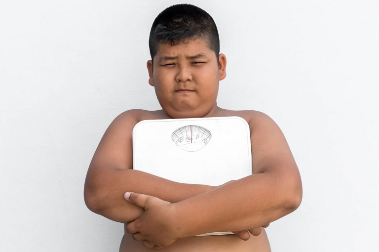 Hãy giảm cân cho trẻ khi cân nặng vượt ngưỡng cho phép