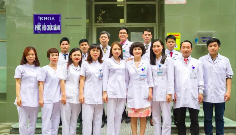 Khoa phục hồi chức năng ở Bệnh viện Việt Đức có đội ngũ bác sĩ giỏi