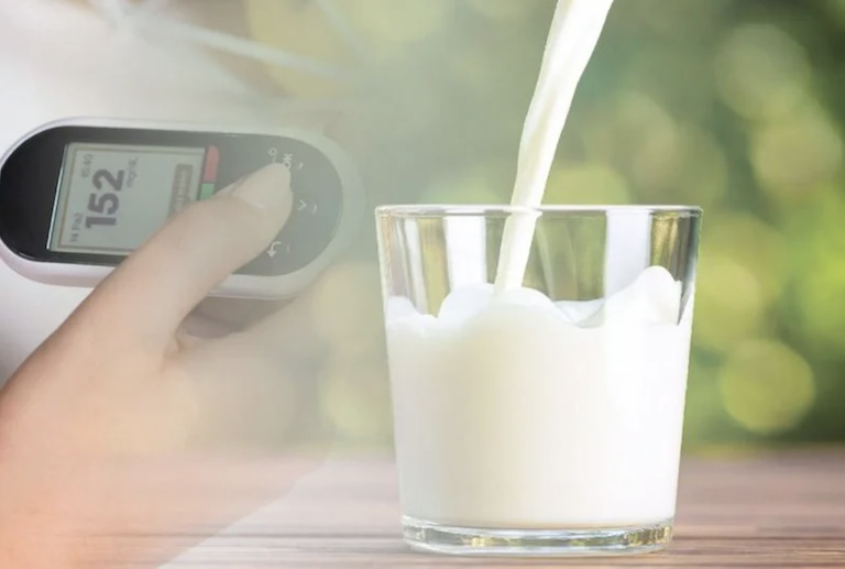 Người bị tiểu đường, cao huyết áp nên dùng sữa ít đường